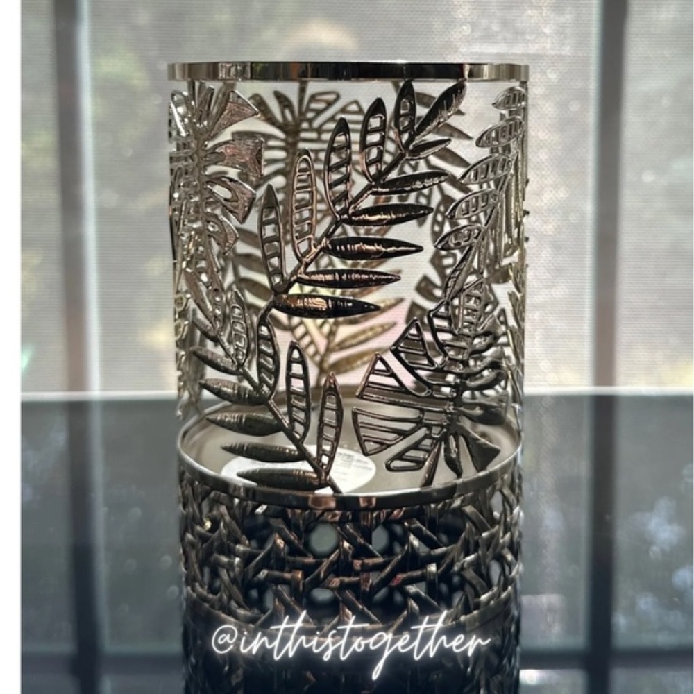 Bath & Body Works Palm Leaf Single Wick Candle Holder - LAST 1! - Picture 2 of 6